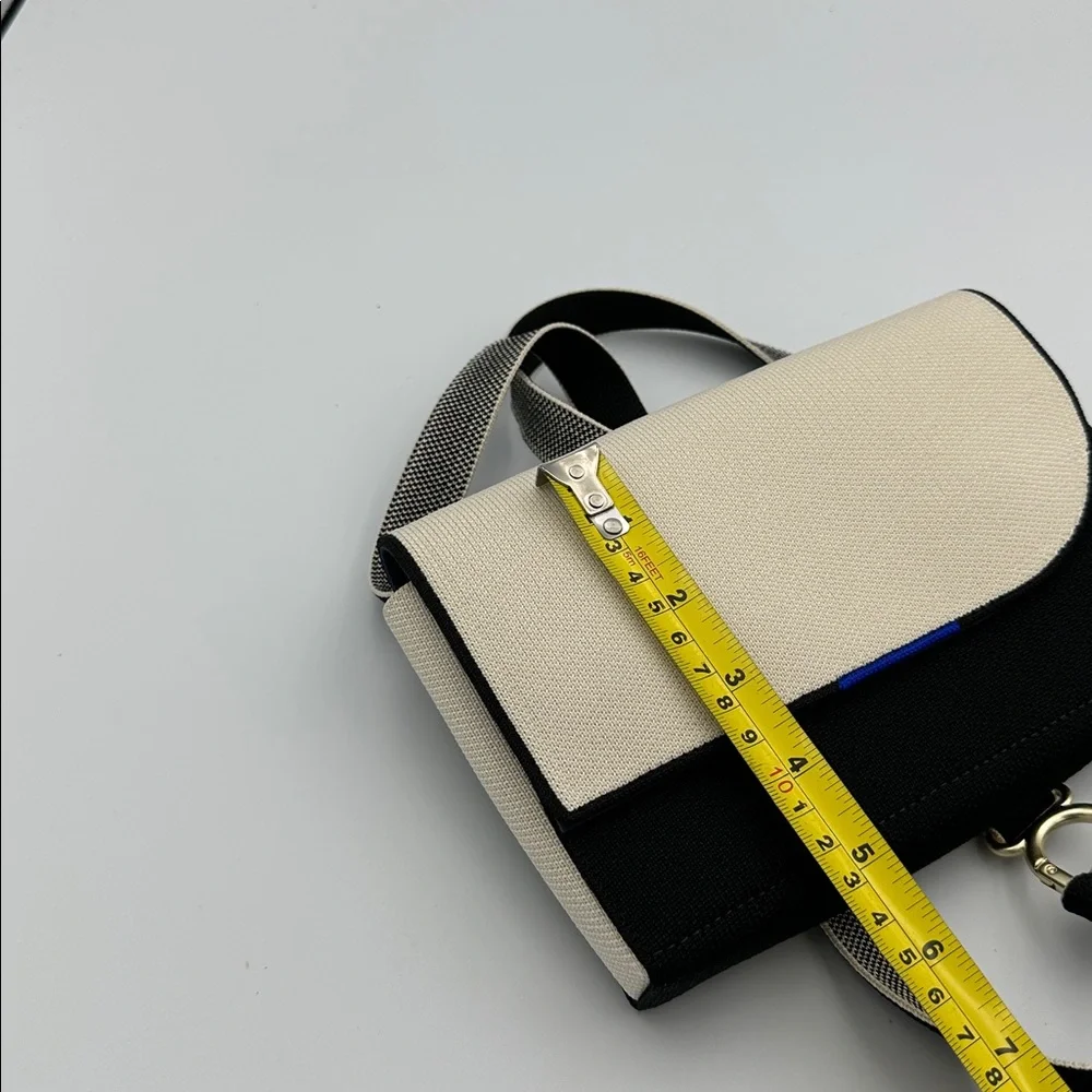 Rothy’s Belt Bag Cream Black NWOT - Picture 7 of 8